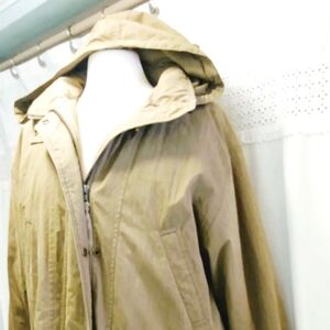 Woolrich womens fleece lined jackets Large…